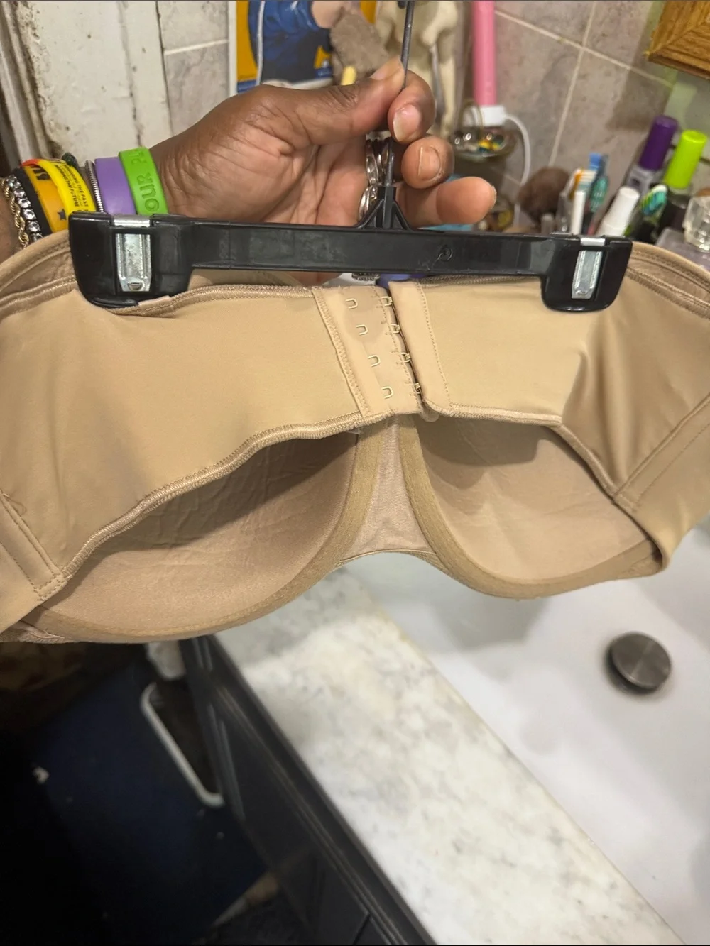 Tan bra - Picture 3 of 4